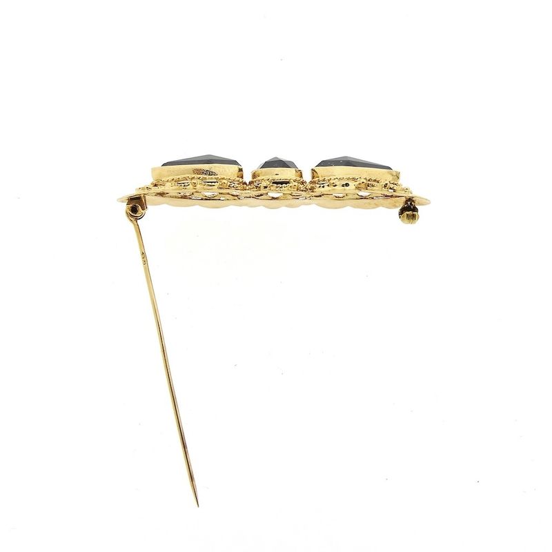 Image 8 of Antique gold brooch with garnet