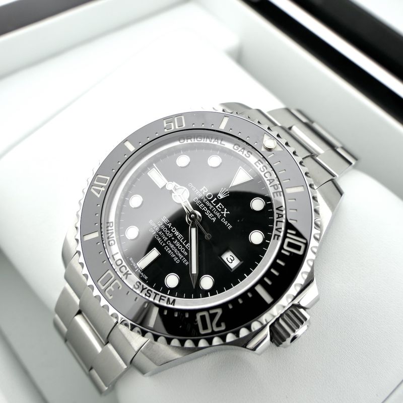 Image 22 of Rolex Sea-Dweller Deepsea 116660; Automatic men's diving watch in full set