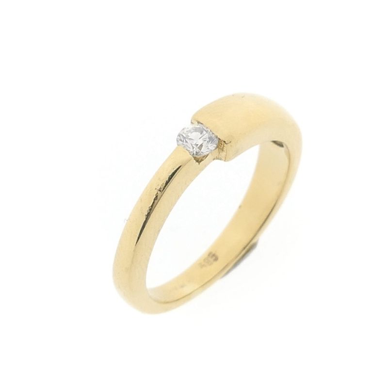 Image 2 of Gold solitaire ring with diamond; 0.15 ct.