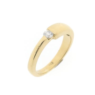Gold solitaire ring with diamond; 0.15 ct. Image 2 of Gold solitaire ring with diamond; 0.15 ct.