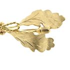 Image 4 of Gold brooch of oak leaves