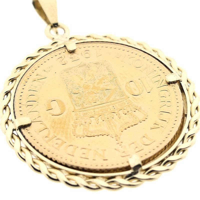 Image 5 of Gold pendant of 10 guilder coin Queen Wilhelmina 1932