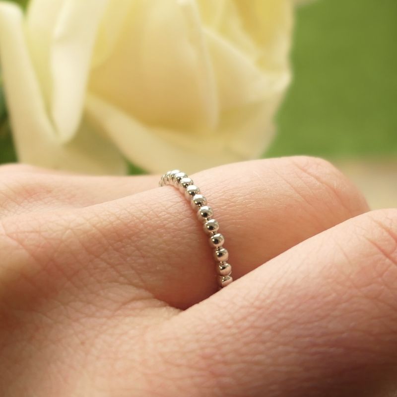 Image 8 of White gold ring/sliding ring