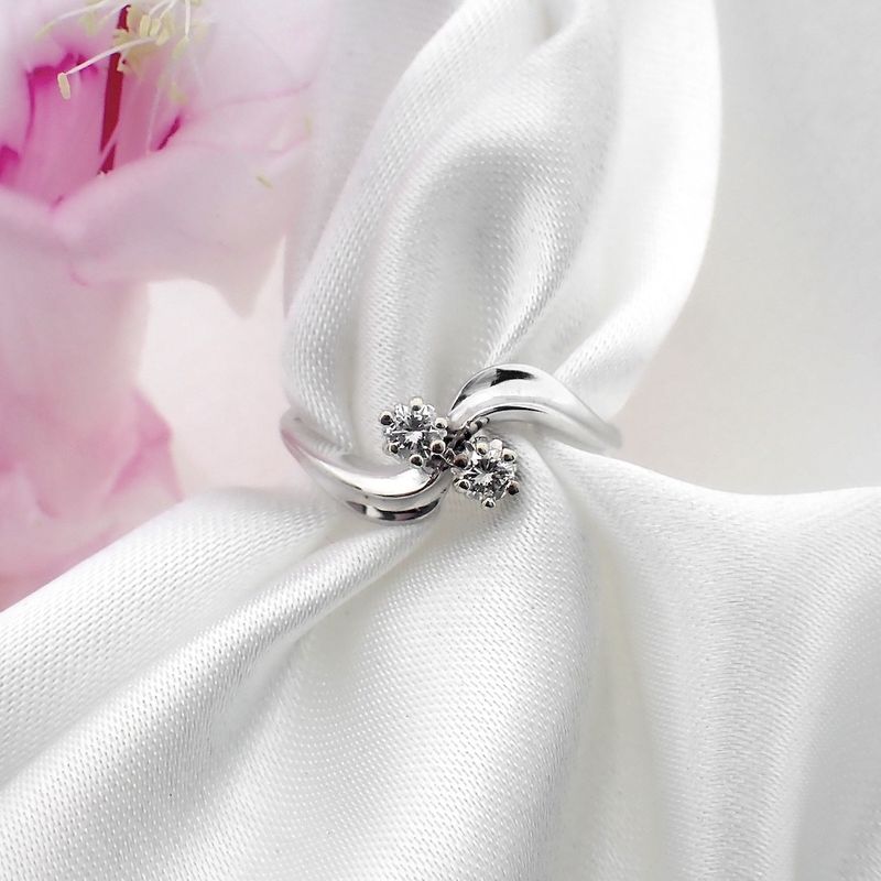 Image 6 of 18 carat white gold ring with 0.20 ct. diamonds.