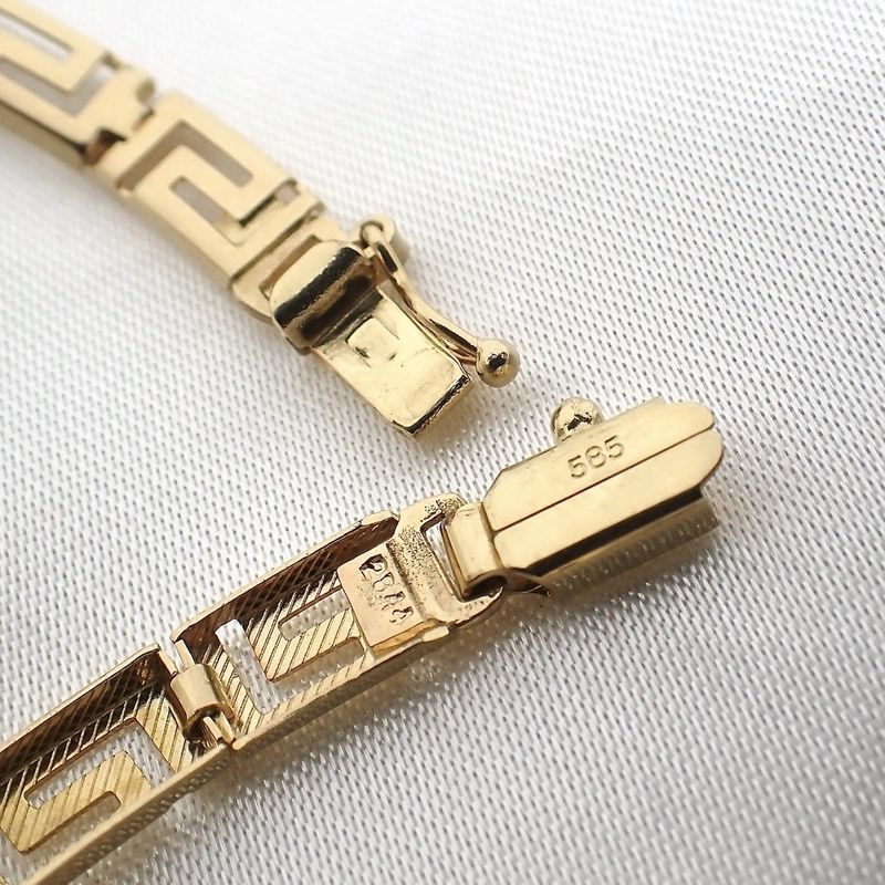 Image 6 of Gold meander necklace | 45.5 cm