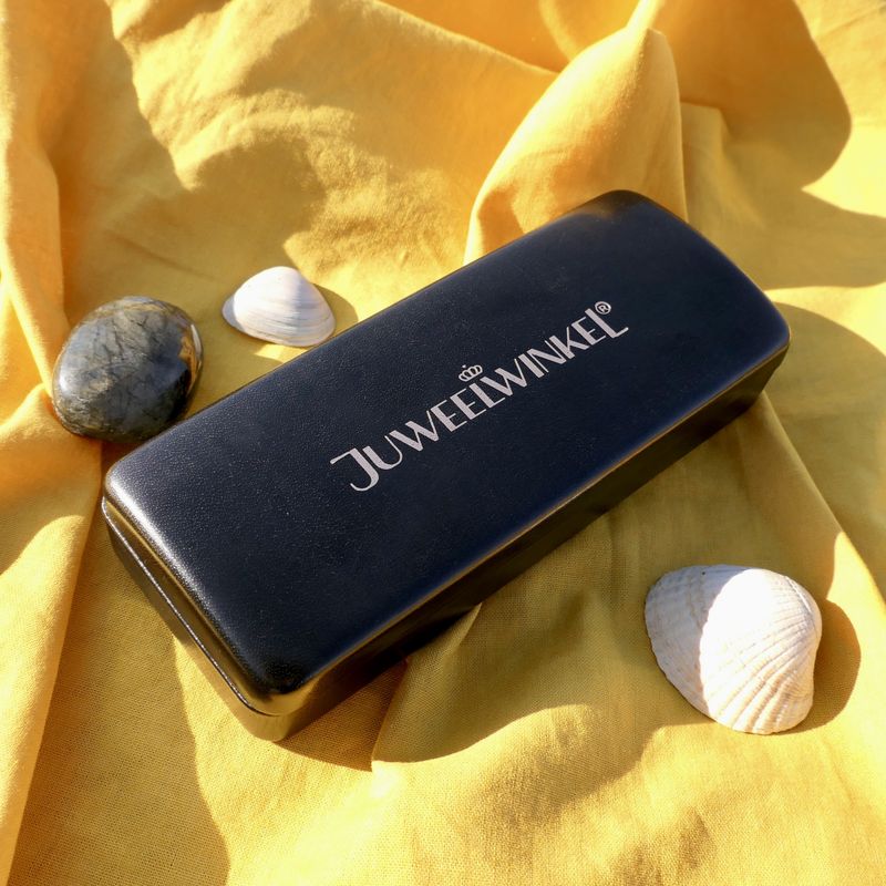 Image 2 of Luxury Glasses Case Black; Stylish Protection for Your Glasses or Sunglasses