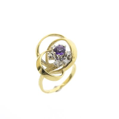 Image 1 of Golden artistic ring with amethyst and diamond | 0.12 ct.