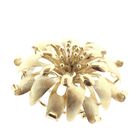 Image 3 of Vintage gold flower-shaped brooch