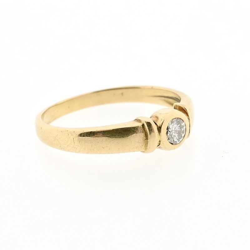 Image 5 of Gold solitaire ring with diamond; 0.14 ct.