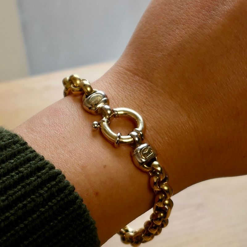 Image 11 of MGierre Bicolor Gold Figaro Chain Bracelet; 18 Karat; 21 cm