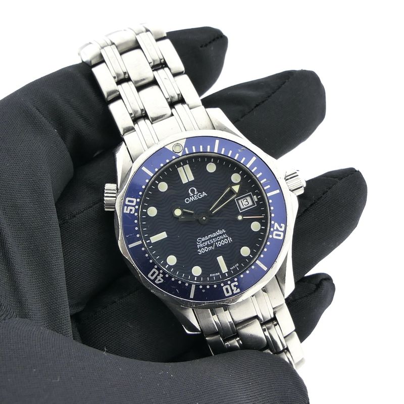 Image 6 of Omega Seamaster 300m 'James Bond' 2561.80.00; Men's diving watch