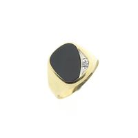 Gold men's signet ring with onyx and diamond | 0.01 ct.