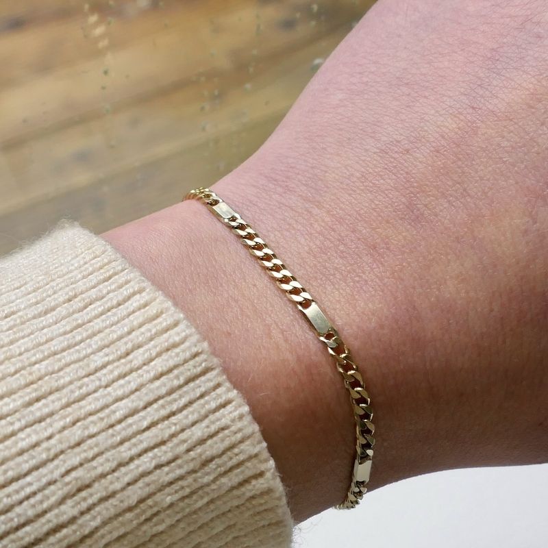 Image 6 of Two-tone gold Figaro link bracelet | 17 cm
