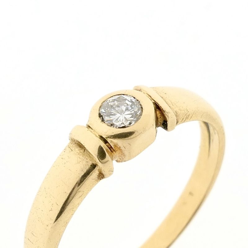 Image 3 of Gold solitaire ring with diamond; 0.14 ct.