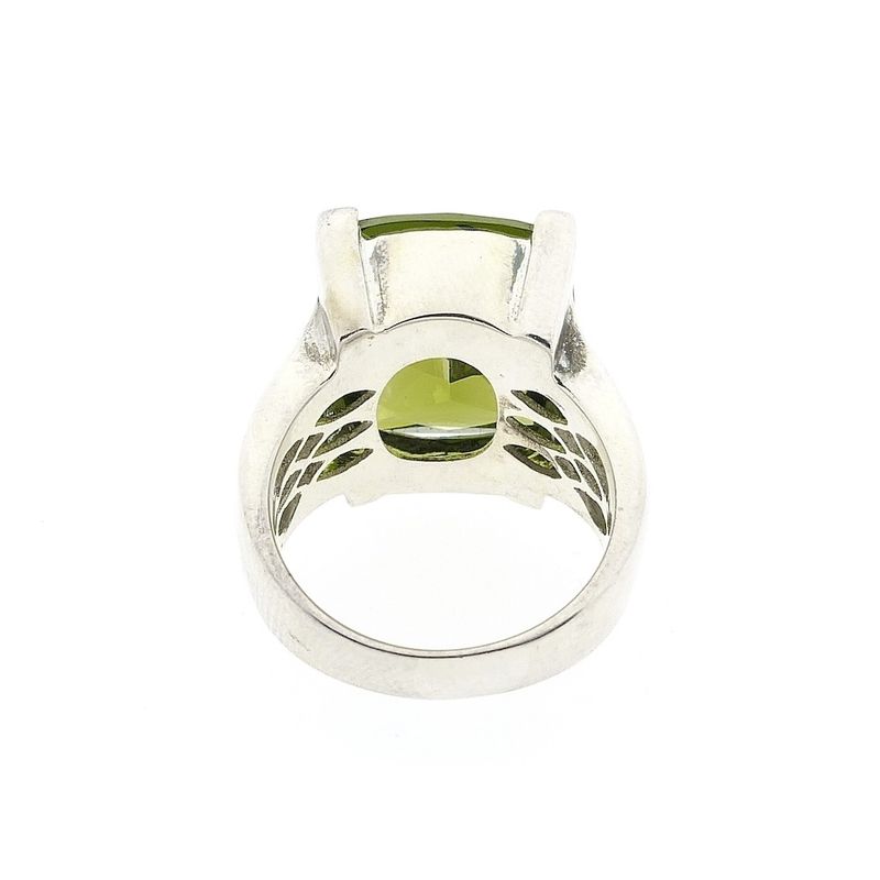 Image 4 of Silver ring with olive green zirconia stone