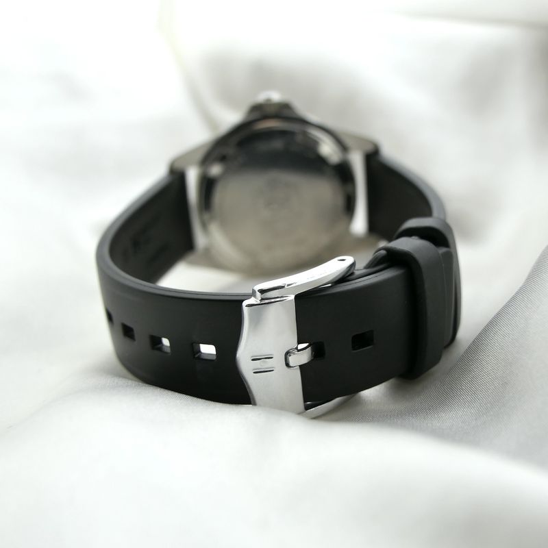 Image 11 of TAG Heuer Professional 1000 Quartz 980.013B; Vintage men's watch