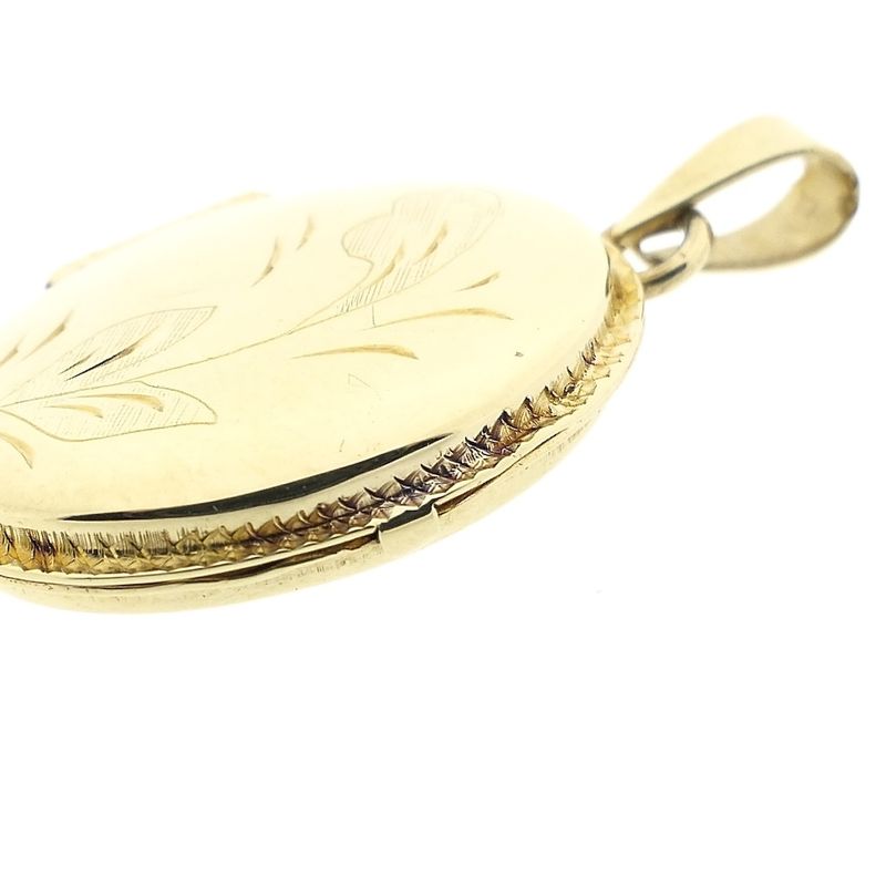 Image 6 of Vintage gold locket pendant | Floral design