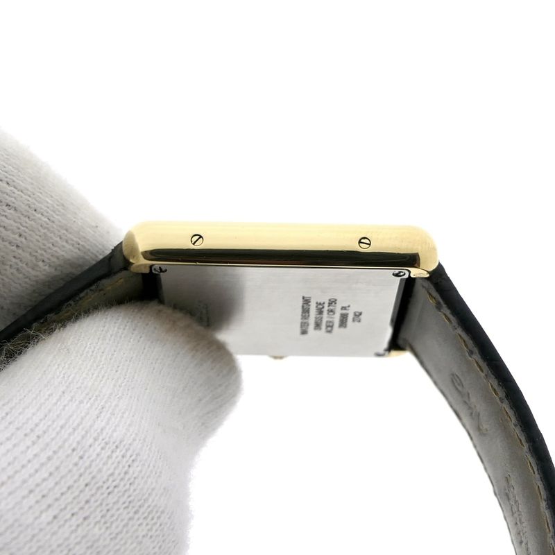 Image 15 of Cartier Tank Solo 'Large'; 18k gold watch