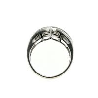 White gold ring with a cluster of diamonds; 0.70 ct.