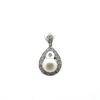 White gold pendant with pearl and diamonds; 0.13 ct.