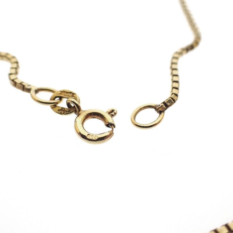 Image 5 of Golden Venetian link chain