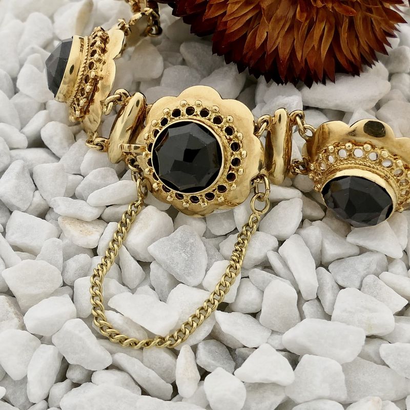 Afbeelding 2 van Antiek gouden bootjes armband met granaat | 18,5 cm