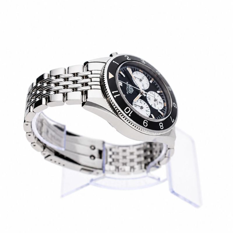 Image 9 of TAG Heuer Autavia Chronograph Cal.02 CBE2110.BA0687; Automatic Men's Watch