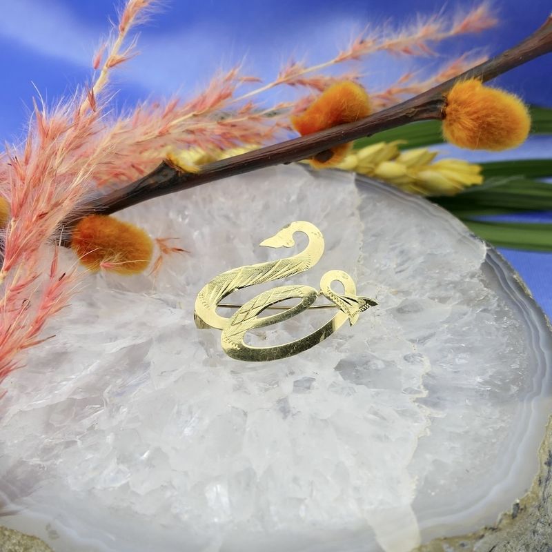 Image 2 of Vintage gold brooch; Letter W