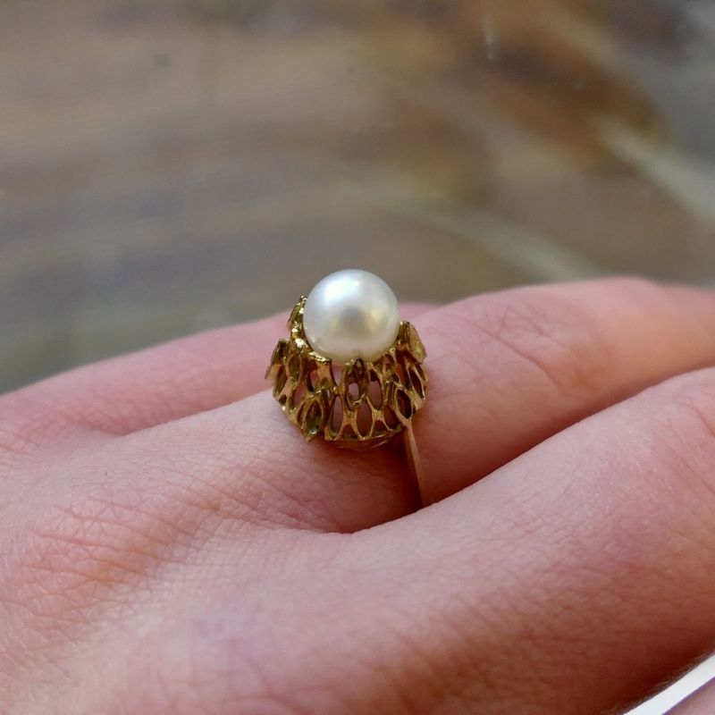 Image 10 of 8 carat ring with pearl