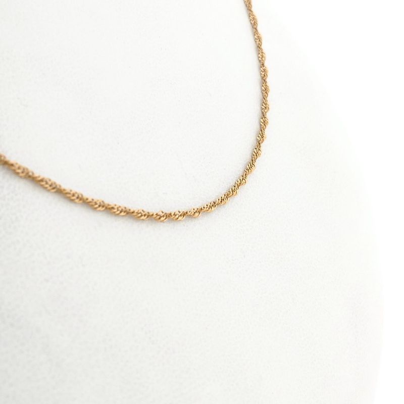 Image 8 of 9 karat Singapore link chain