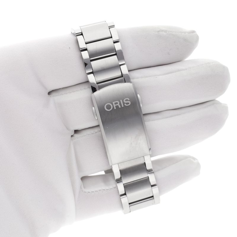 Image 8 of Oris Aquis Date 01.733.7730.4134; Automatic men's diving watch