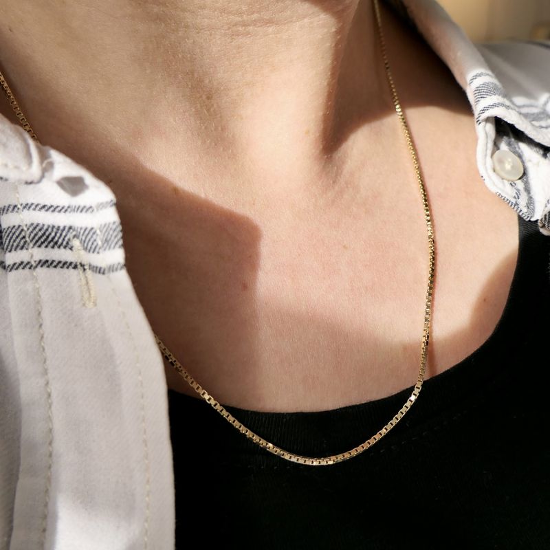 Image 5 of Golden Venetian link chain | 50.5 cm