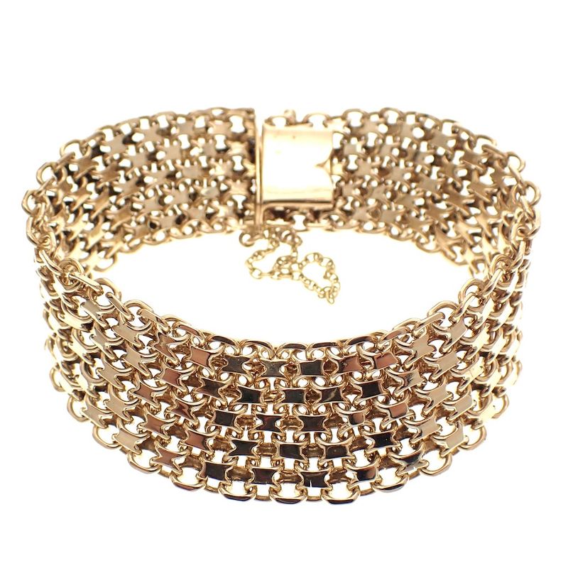 Image 1 of Golden Bismarck link bracelet.