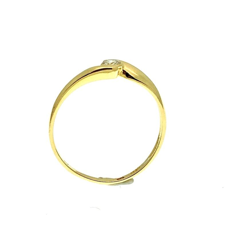 Image 3 of Gold solitaire ring; diamond 0.12 ct.