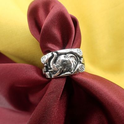 Robust silver ring with elephant Image 2 of Robust silver ring with elephant