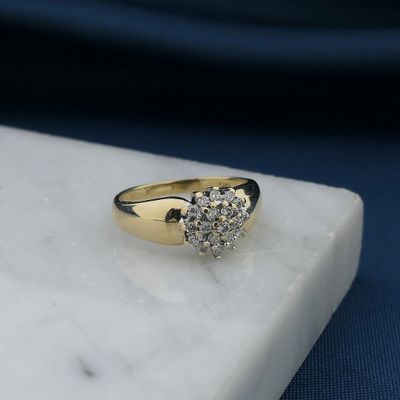 Image 2 of Gold entourage ring with diamonds; 0.18 ct.