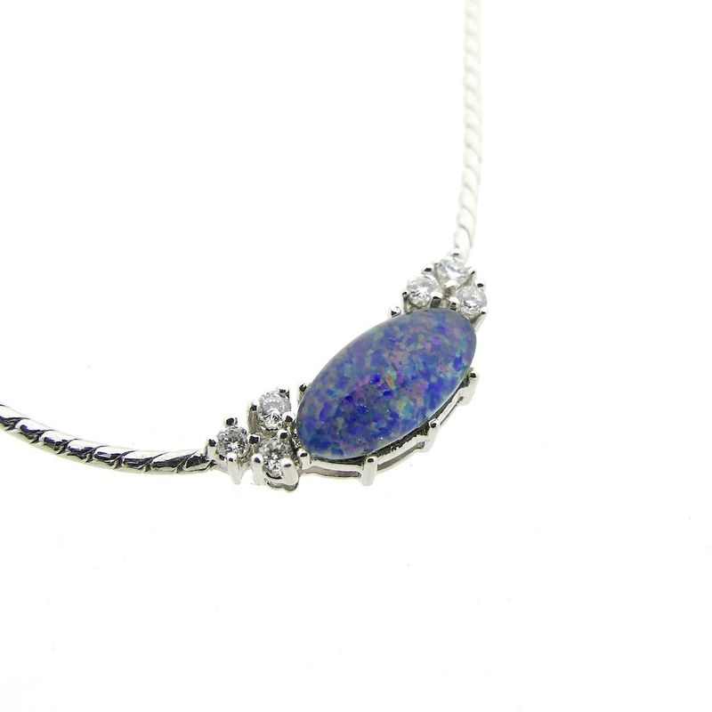 Image 3 of White gold necklace with diamond and triple opal | 42 cm