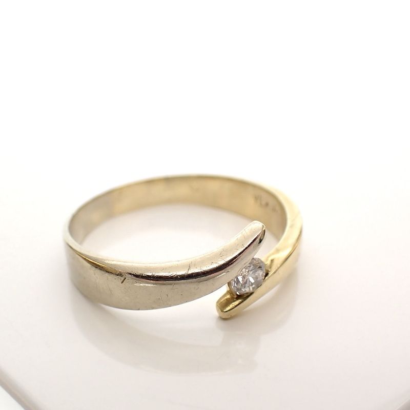 Image 4 of Two-tone gold ring with 0.14 ct diamond.
