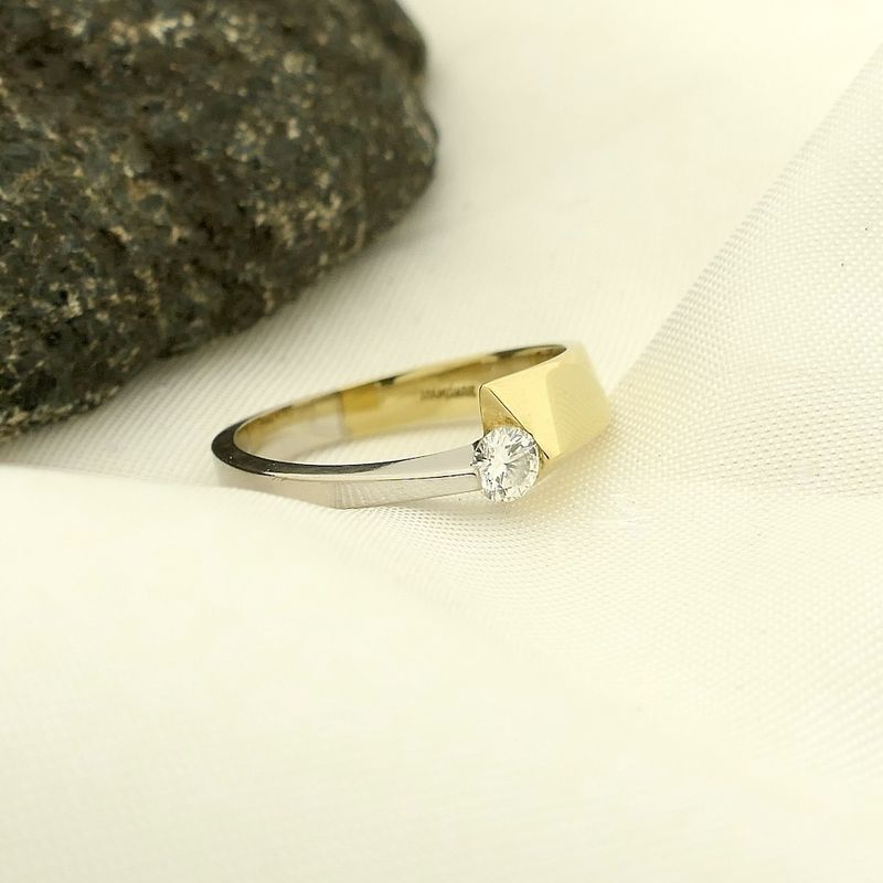 Image 2 of Two-tone gold ring with diamond | 0.17 ct.