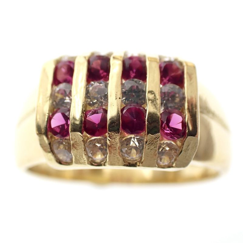 Image 2 of 18 carat gold ring with zirconia and spinel