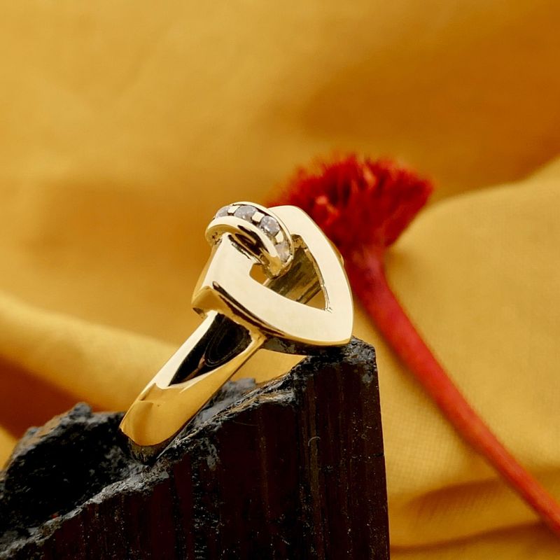 Image 2 of Gold ring with zirconia