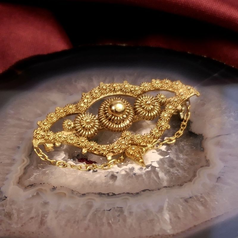 Image 8 of Vintage gold brooch with Zeeland buttons