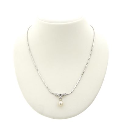 White gold necklace with pearl and diamond; 0.20 ct. | 49.5 cm Image 1 of White gold necklace with pearl and diamond; 0.20 ct. | 49.5 cm