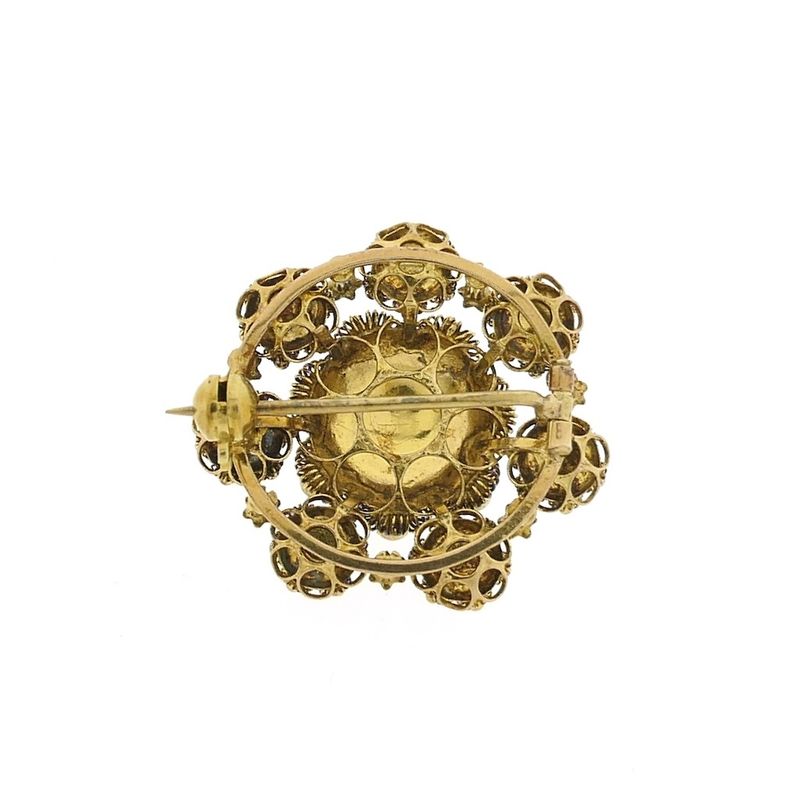 Image 4 of Golden Zeeland button brooch