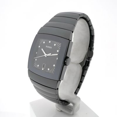 Rado Sintra High Tech Ceramic R13724162; Men's watch Image 2 of Rado Sintra High Tech Ceramic R13724162; Men's watch