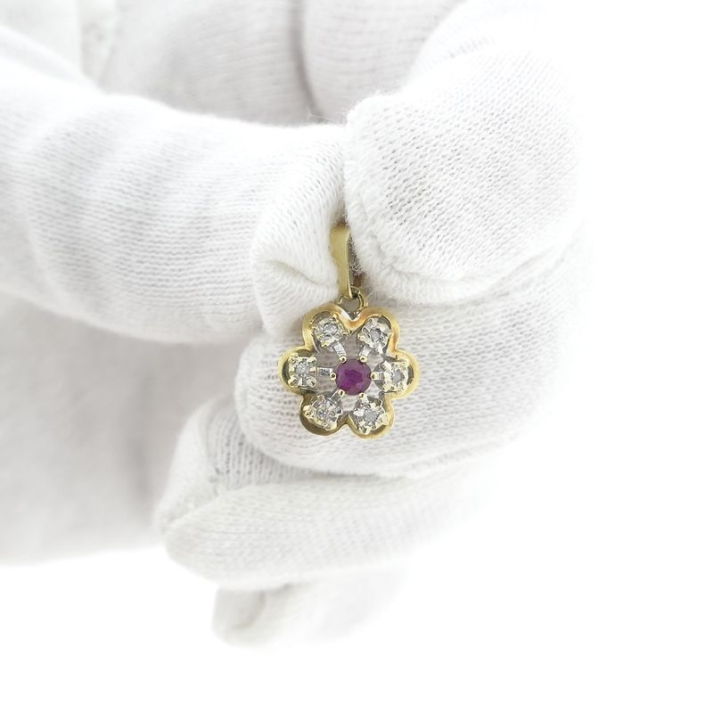 Image 13 of Two-tone gold flower pendant with ruby ​​and diamond | 0.06 ct.