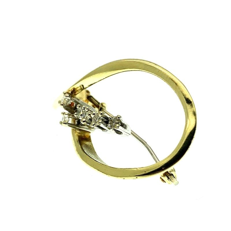 Image 2 of Yellow gold brooch with 0.24 ct diamond