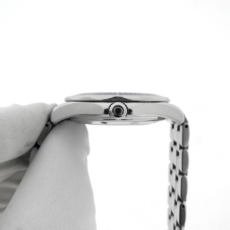 Image 4 of Omega Seamaster 300m 'James Bond' 2221.80.00; Men's diving watch