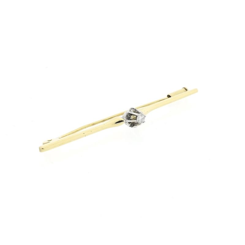 Image 2 of Gold brooch with diamond; 0.09 ct.