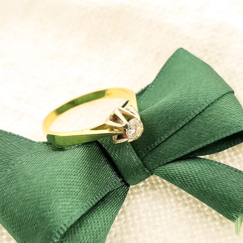 Image 2 of Gold solitaire ring with diamond | 0.20 ct.